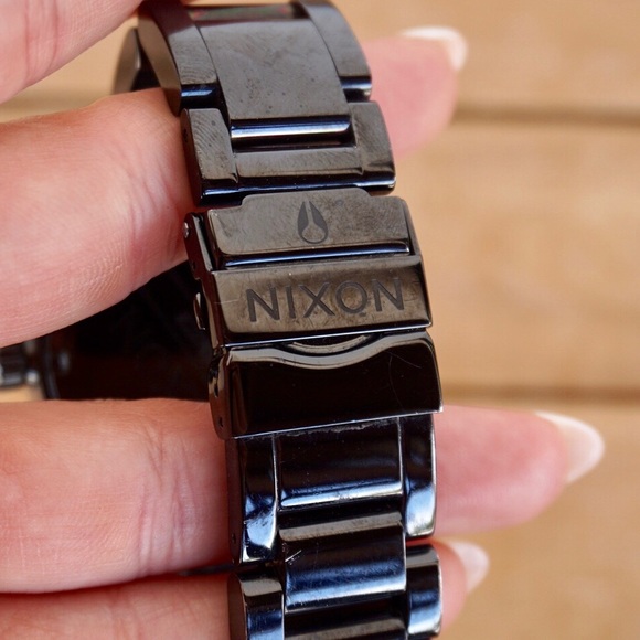 Black Nixon Watch. - Picture 4 of 5